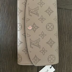LV Wallet